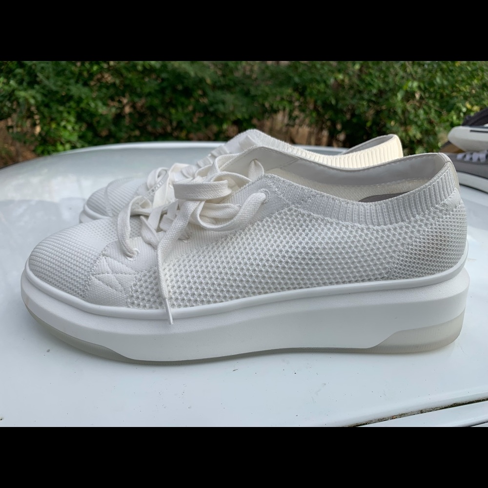 Men’s Steve Madden sneakers size 10 brand new